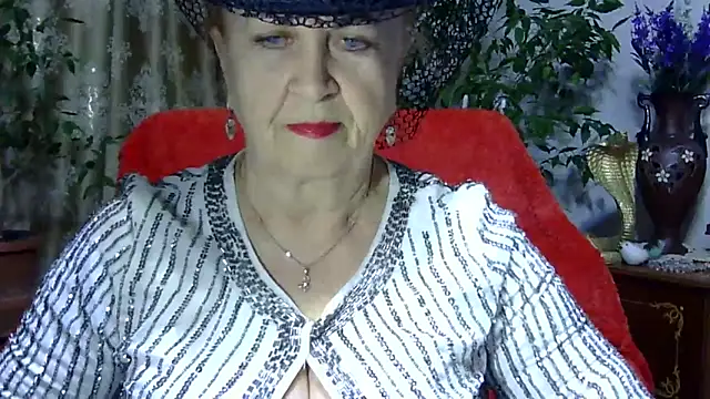 Snapshot of Emma52610 chatting on 03-22-25, 05:41 Emma52610 online show from 03-22-25, 05:41