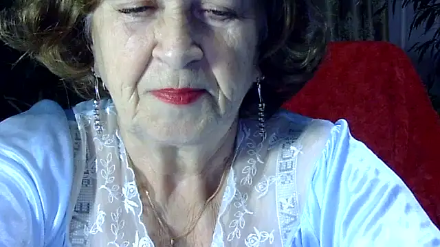 Emma52610 online show from 11-21-25, 05:01