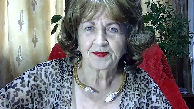 Snapshot of Emma52610 chatting on 02-08-26, 10:35 Emma52610 online show from 02-08-26, 10:35