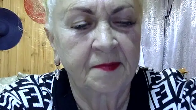 Snapshot of Emma52610 chatting on 10-05-25, 09:55 Emma52610 online show from 10-05-25, 09:55