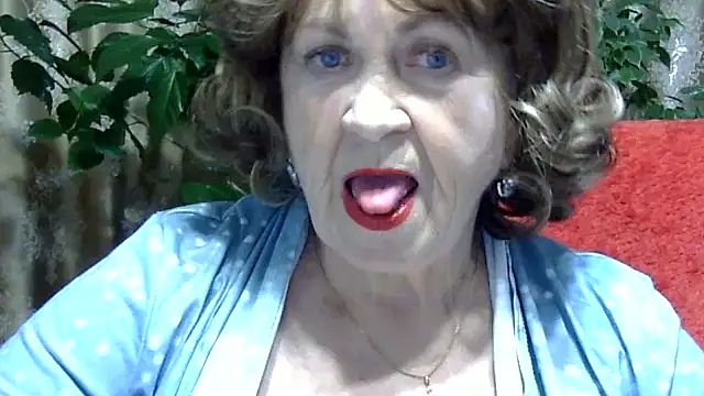 Emma52610 online show from 12-02-25, 04:52