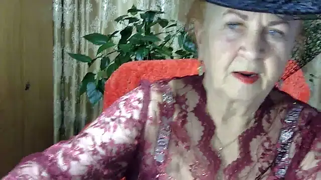 Snapshot of Emma52610 chatting on 01-17-25, 12:42 Emma52610 online show from 01-17-25, 12:42