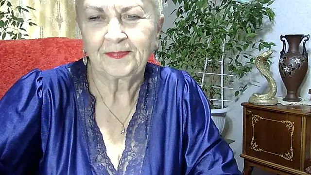 Snapshot of Emma52610 chatting on 01-30-25, 12:16 Emma52610 online show from 01-30-25, 12:16