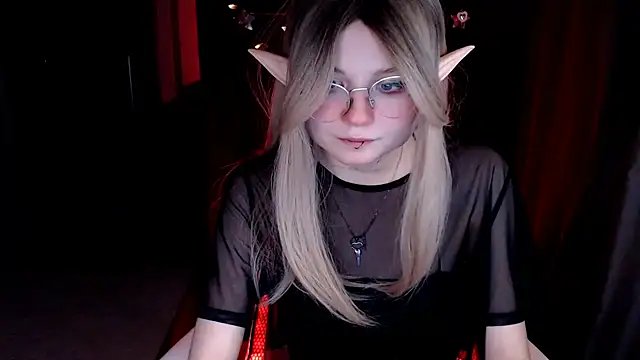 Snapshot of MissToree chatting on 01-16-25, 10:55 MissToree online show from 01-16-25, 10:55