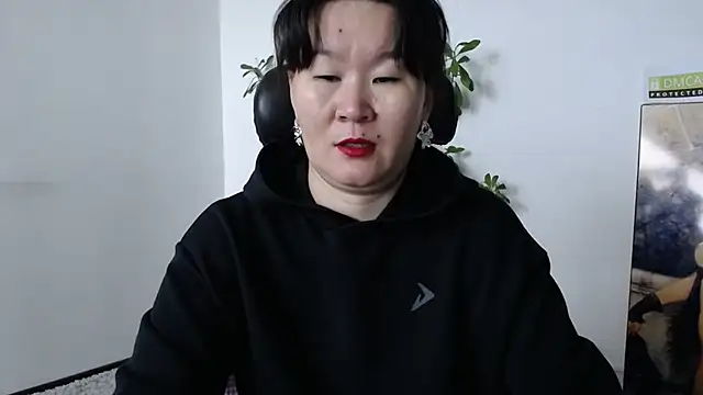 Snapshot of Akira_xx chatting on 10-04-25, 02:24 Akira xx online show from 10-04-25, 02:24