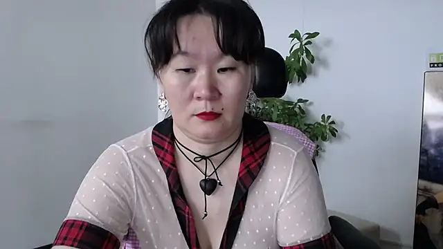 Snapshot of Akira_xx chatting on 09-29-25, 02:29 Akira xx online show from 09-29-25, 02:29