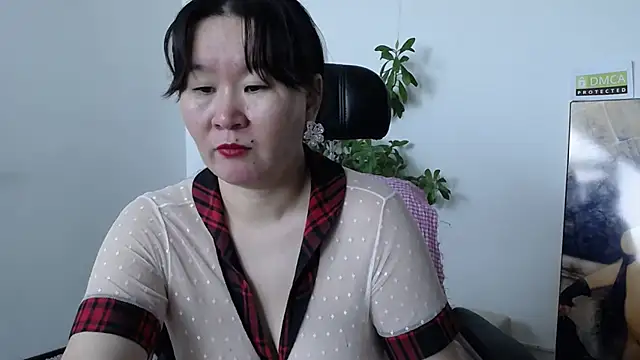 Snapshot of Akira_xx chatting on 10-23-25, 03:05 Akira xx online show from 10-23-25, 03:05