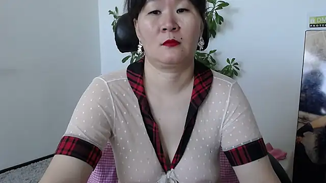 Snapshot of Akira_xx chatting on 09-15-25, 02:23 Akira xx online show from 09-15-25, 02:23
