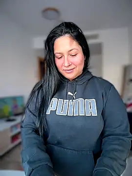 DannaaMeliza online show from 11-29-25, 10:59