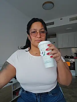 DannaaMeliza online show from 01-18-26, 09:02