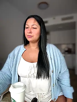 DannaaMeliza online show from 11-30-25, 10:38