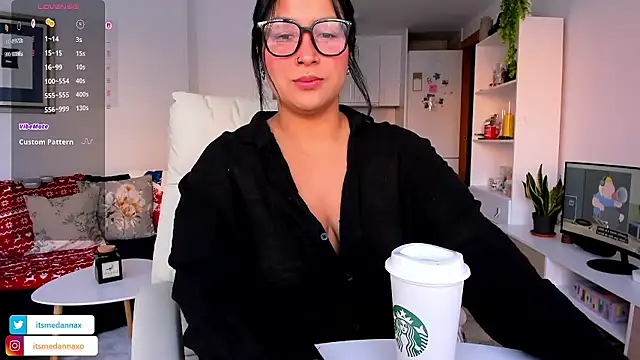 DannaaMeliza online show from 01-10-26, 08:20