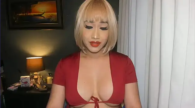 Snapshot of AliciaGundersen chatting on 03-17-25, 12:21 AliciaGundersen online show from 03-17-25, 12:21