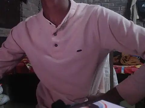 Snapshot of ThethunderPo chatting on 10-05-25, 03:47 ThethunderPo online show from 10-05-25, 03:47