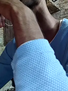 Snapshot of ThethunderPo chatting on 10-12-25, 02:46 ThethunderPo online show from 10-12-25, 02:46