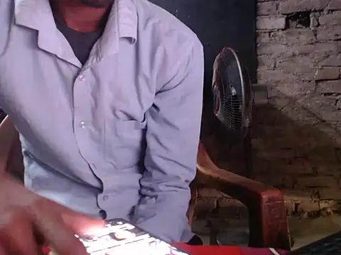 Snapshot of ThethunderPo chatting on 03-06-25, 04:19 ThethunderPo online show from 03-06-25, 04:19