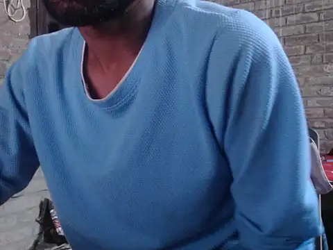 Snapshot of ThethunderPo chatting on 10-09-25, 02:34 ThethunderPo online show from 10-09-25, 02:34