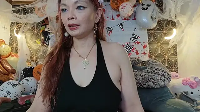 yummymeily online show from 11-02-25, 02:33