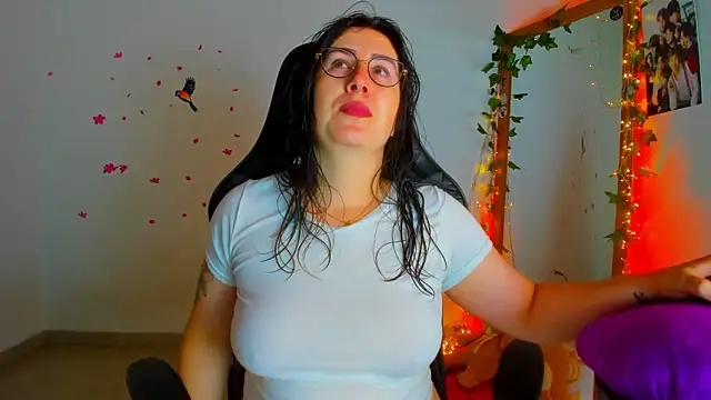 Susan Foxx online show from 10-13-25, 07:15