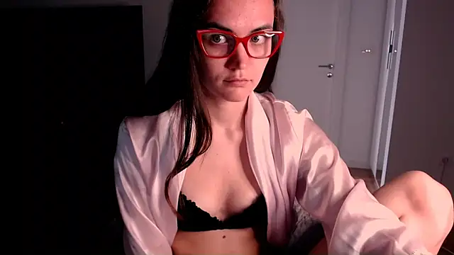 EvelynGG online show from 05-19-26, 11:28