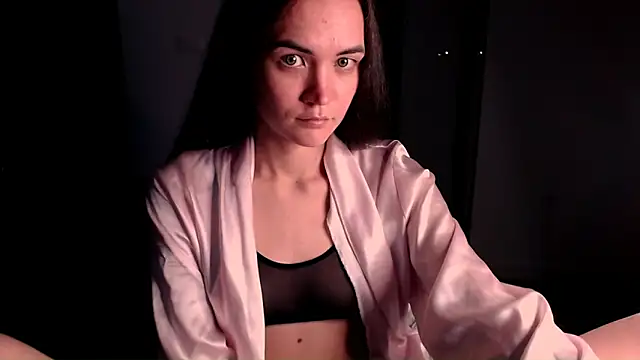 EvelynGG online show from 10-09-25, 04:13