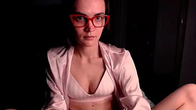 EvelynGG online show from 11-08-25, 07:28