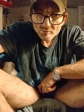 ROBERT0516 online show from 11-12-25, 05:00