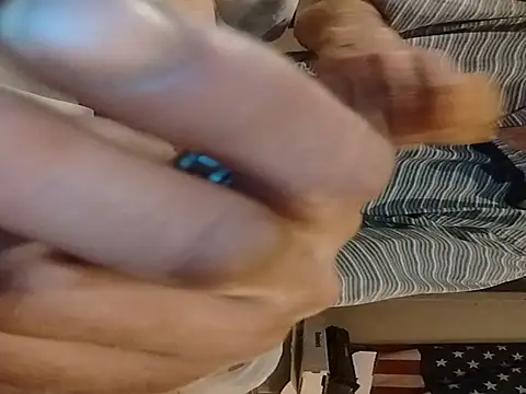 ROBERT0516 online show from 05-04-26, 12:41
