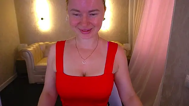 MiaRedFox online show from 07-04-26, 12:32