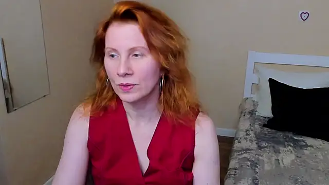 FoxySophia online show from 10-01-25, 03:44