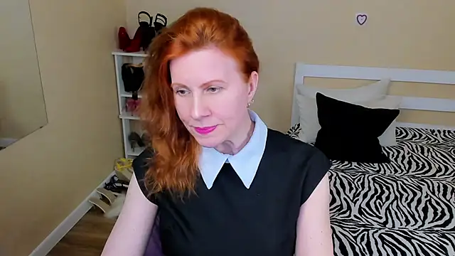 FoxySophia online show from 05-04-26, 04:38