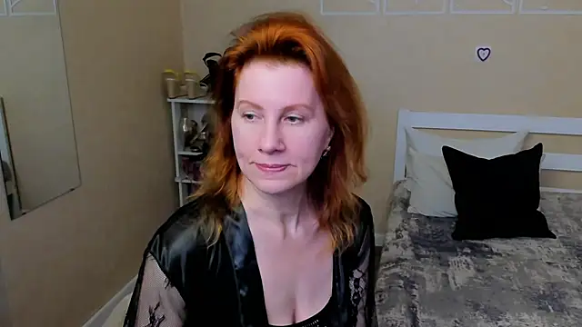 FoxySophia online show from 09-29-25, 02:12