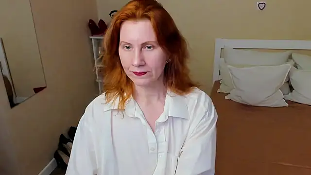 FoxySophia online show from 11-29-25, 04:56