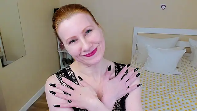 Snapshot of FoxySophia chatting on 01-16-26, 12:58 FoxySophia online show from 01-16-26, 12:58