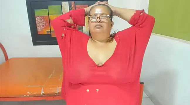 Snapshot of beckyummys chatting on 03-22-25, 02:03 beckyummys online show from 03-22-25, 02:03
