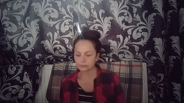 LindaStarS online show from 10-28-25, 06:45