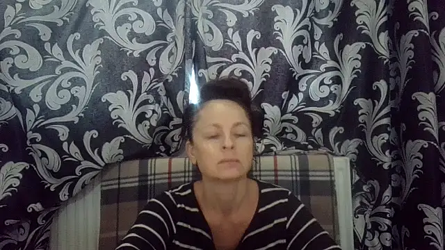 LindaStarS online show from 10-19-25, 07:33