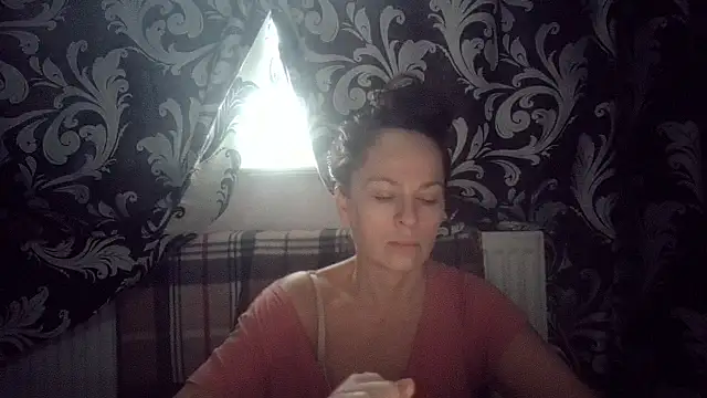 LindaStarS online show from 11-30-25, 07:31