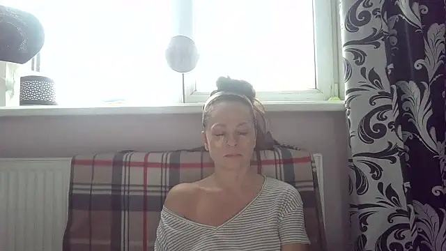 LindaStarS online show from 05-14-26, 03:36