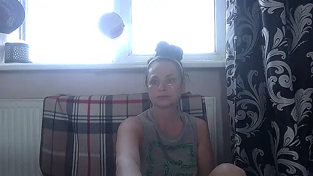 LindaStarS online show from 05-29-26, 05:35