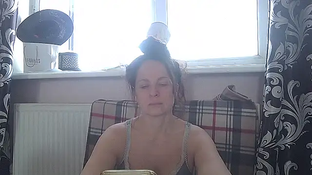 LindaStarS online show from 05-23-26, 06:12