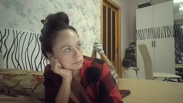 LindaStarS online show from 10-12-25, 06:53