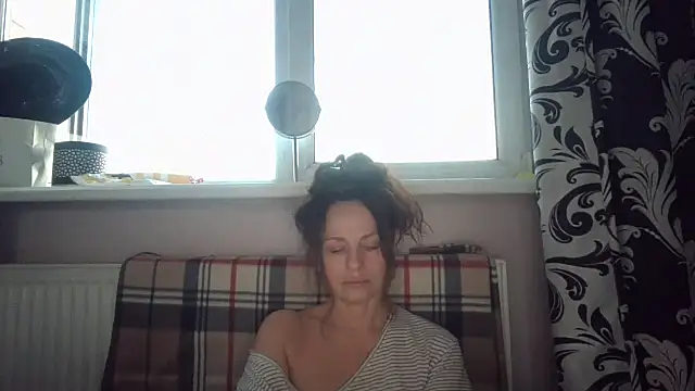 LindaStarS online show from 05-15-26, 05:33