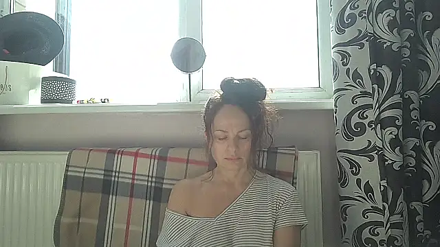 LindaStarS online show from 05-11-26, 12:28