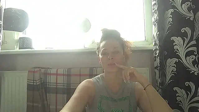 LindaStarS online show from 05-31-26, 06:30