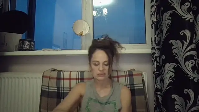 LindaStarS online show from 05-30-26, 06:13