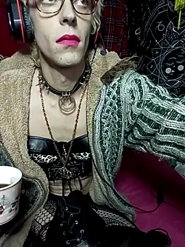 jessysky723 online show from 12-05-25, 07:51