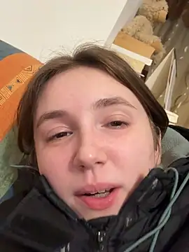 Aliiiii18 online show from 03-06-26, 10:27