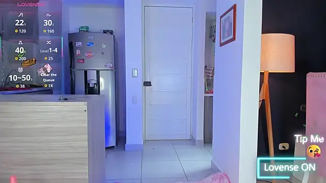 Snapshot of latinwondercockts chatting on 10-11-25, 01:45 latinwondercockts online show from 10-11-25, 01:45