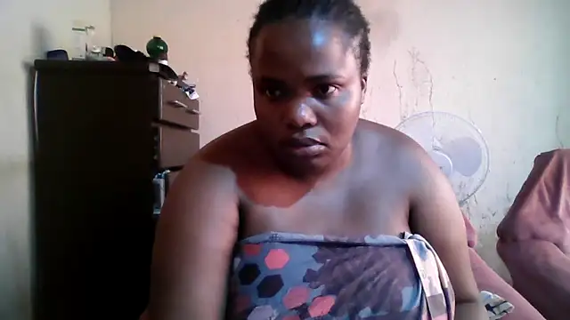 Snapshot of sexybigboobz chatting on 09-15-25, 06:36 sexybigboobz online show from 09-15-25, 06:36